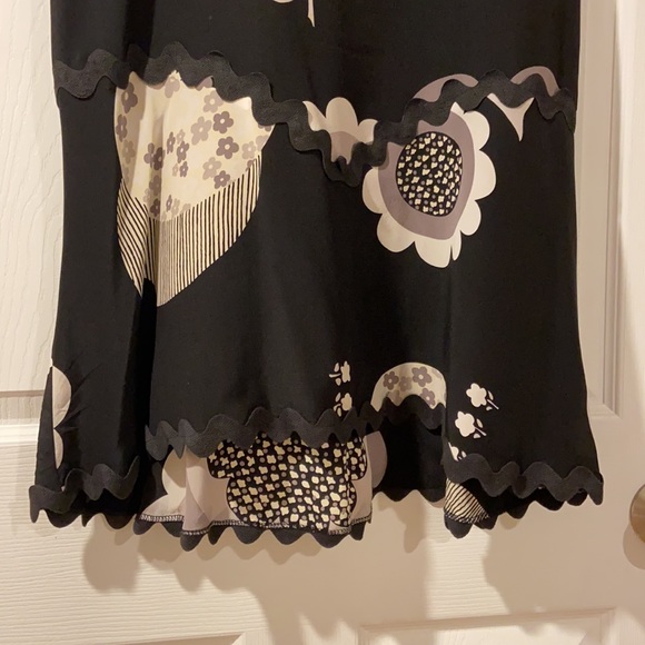 Nanette Lepore Silk Skirt Size 8 - Picture 3 of 15